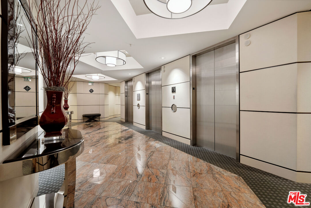 10490 Wilshire Blvd Unit: 1402