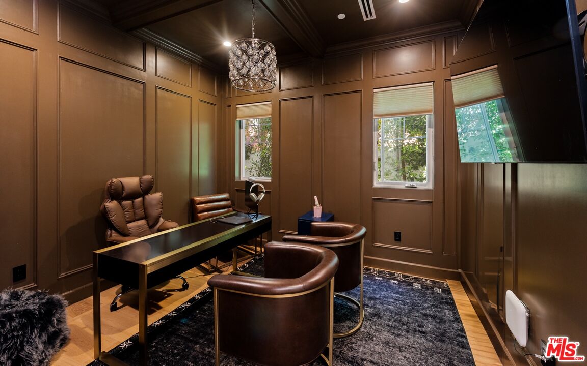 15272 Valley Vista Blvd