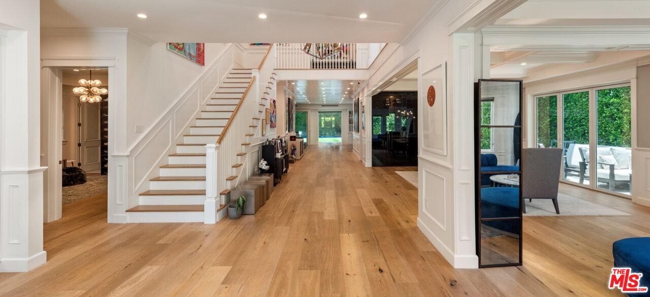 15272 Valley Vista Blvd