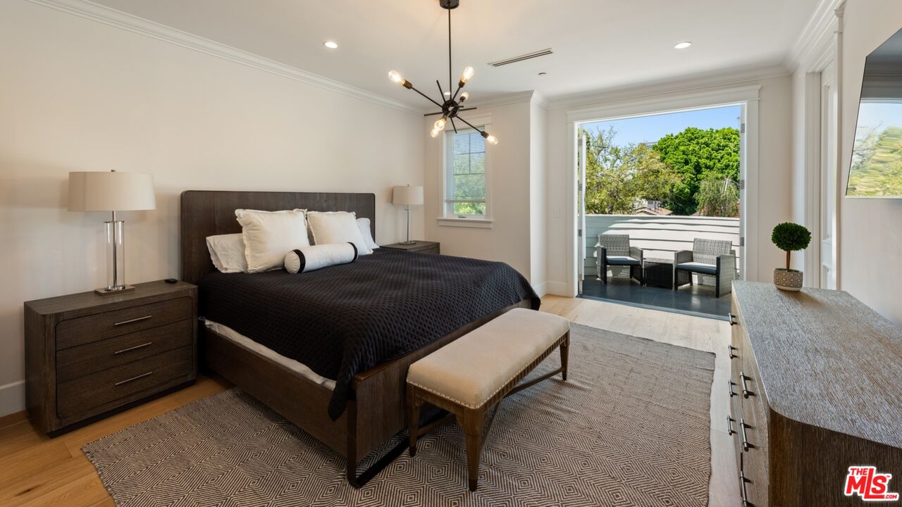 15272 Valley Vista Blvd