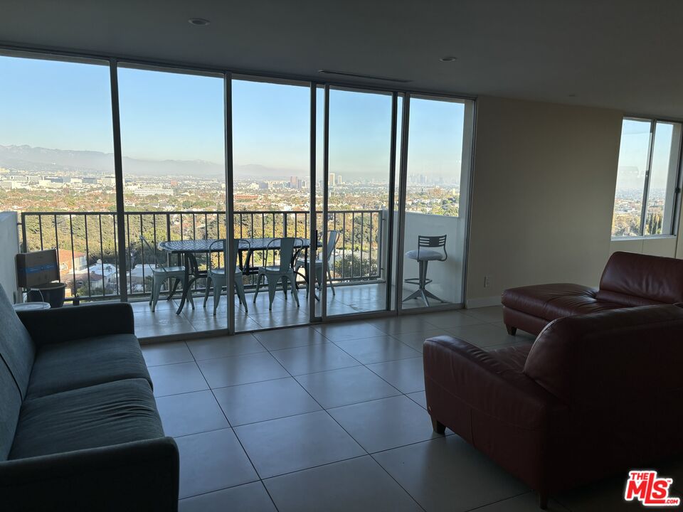 2170 Century Park Unit: 912