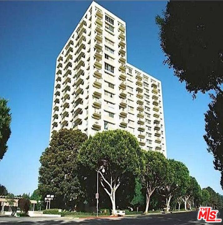 2170 Century Park Unit: 912