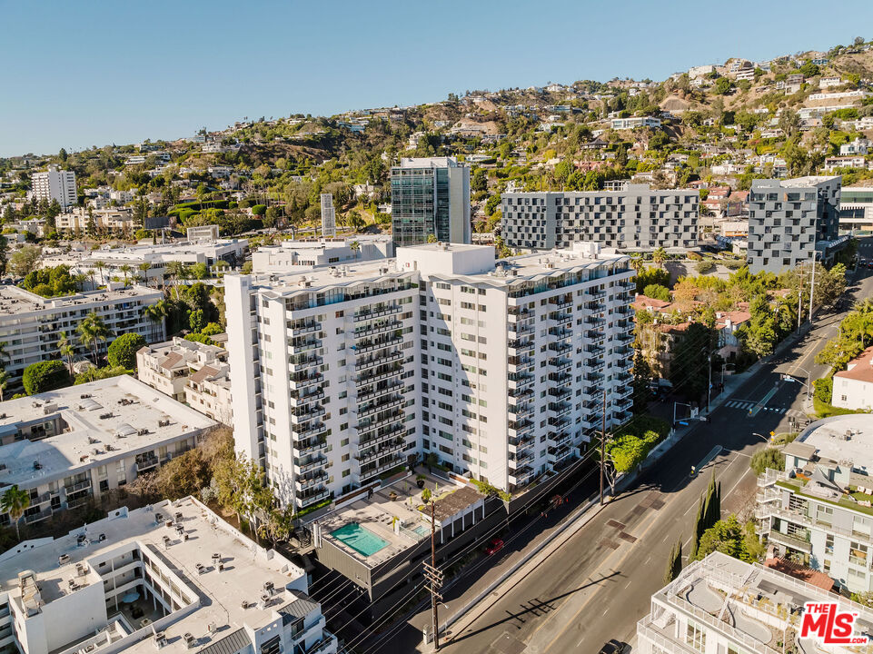 1155 N La Cienega Blvd Unit: 1207