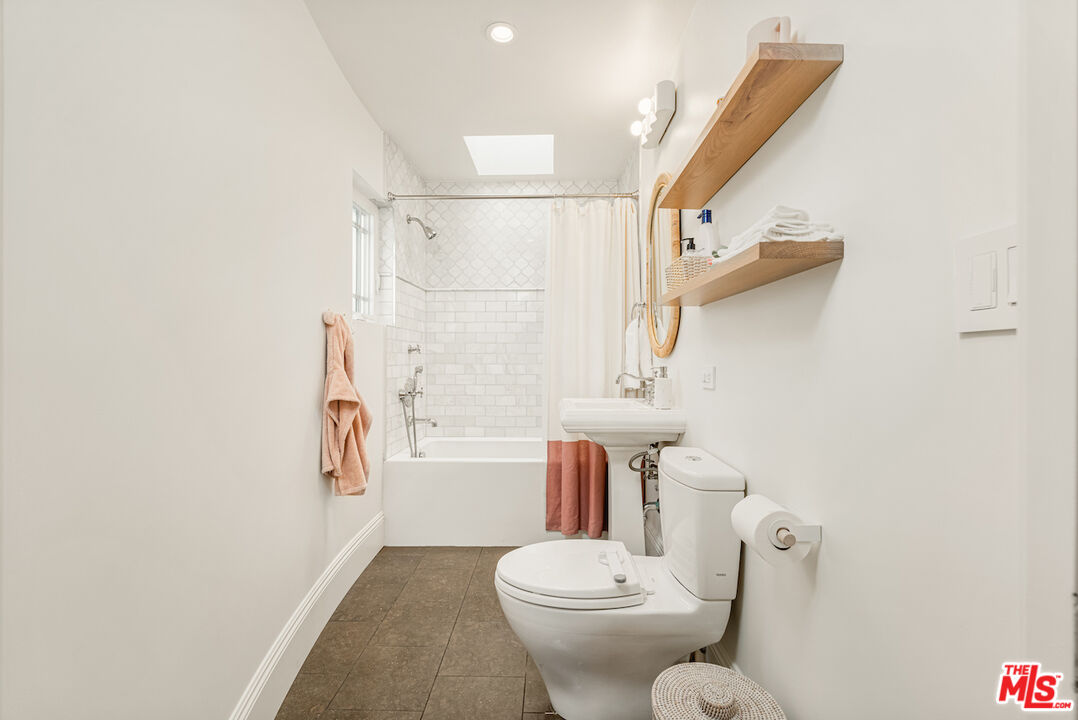 4229 Laurelgrove Ave