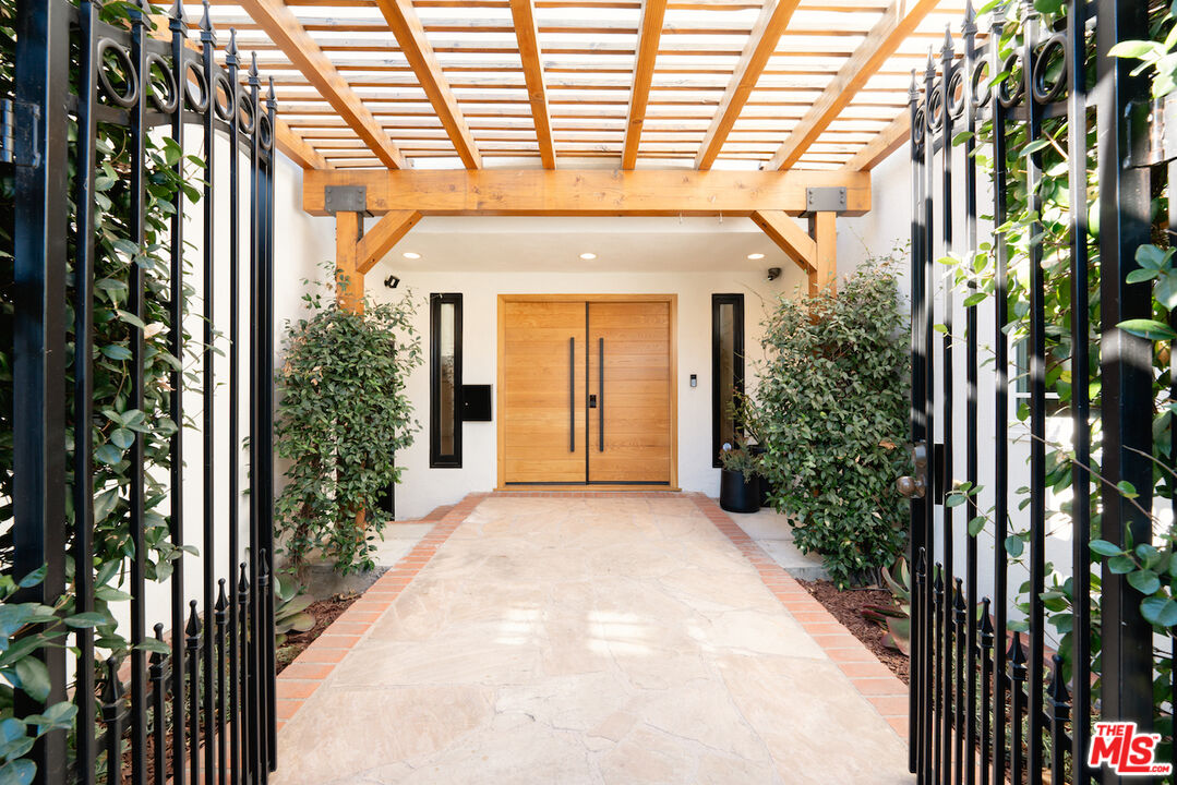 4229 Laurelgrove Ave