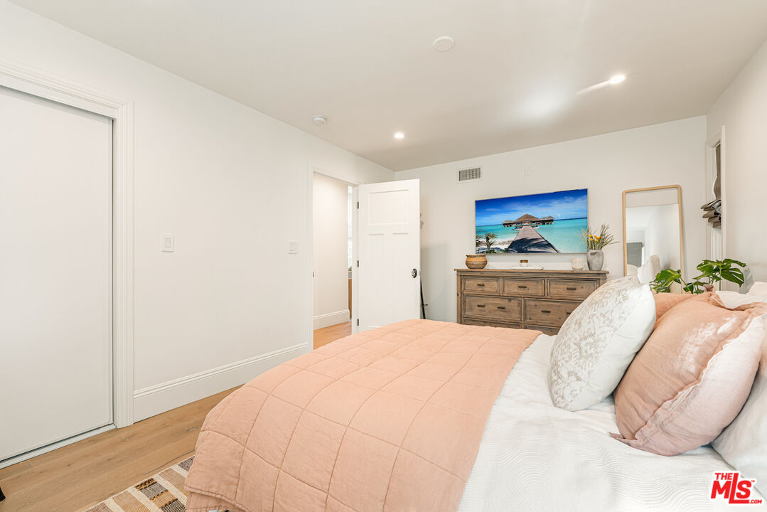 4229 Laurelgrove Ave