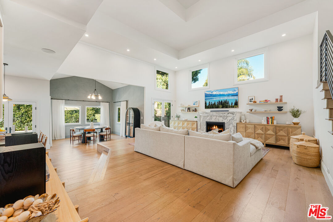 4229 Laurelgrove Ave