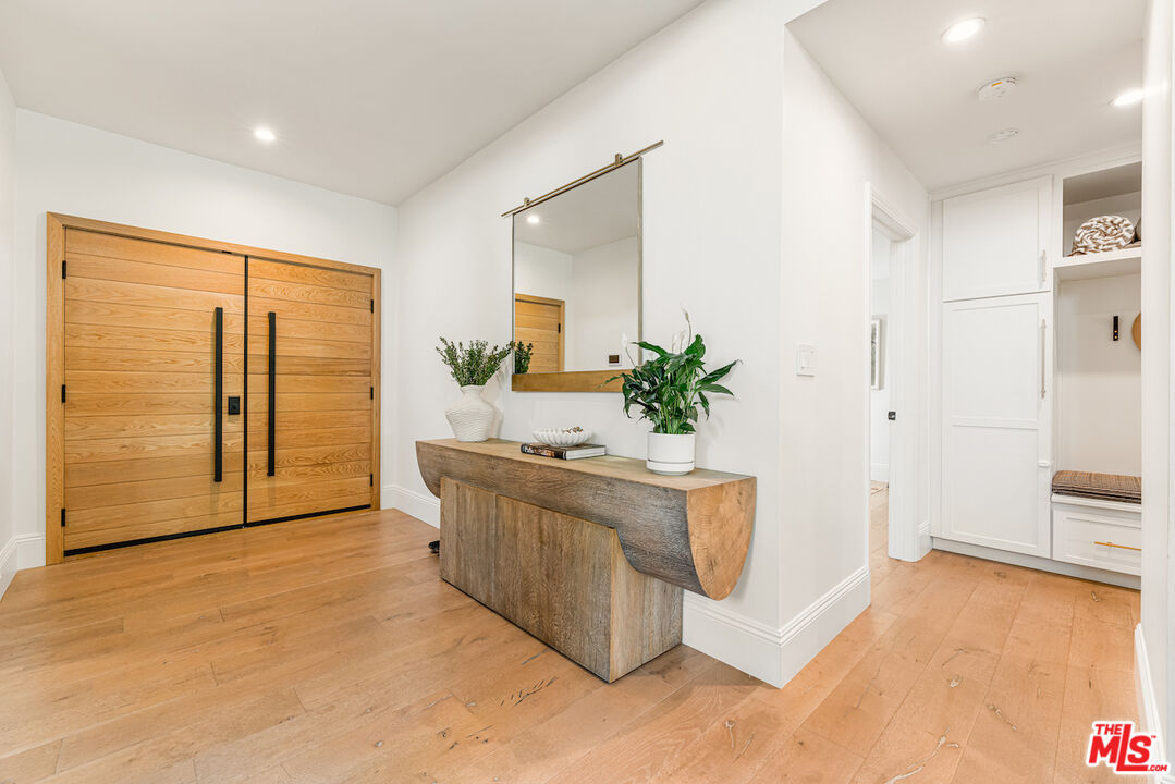 4229 Laurelgrove Ave