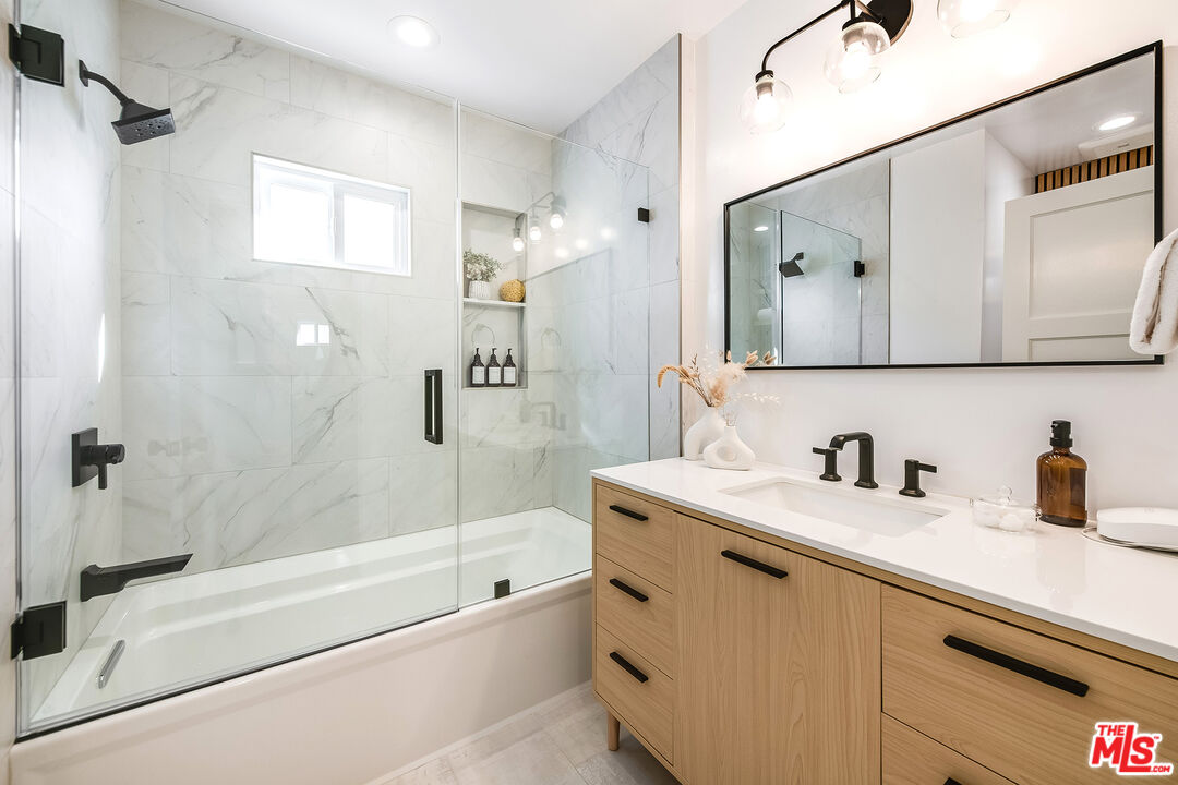 9507 Cattaraugus Ave