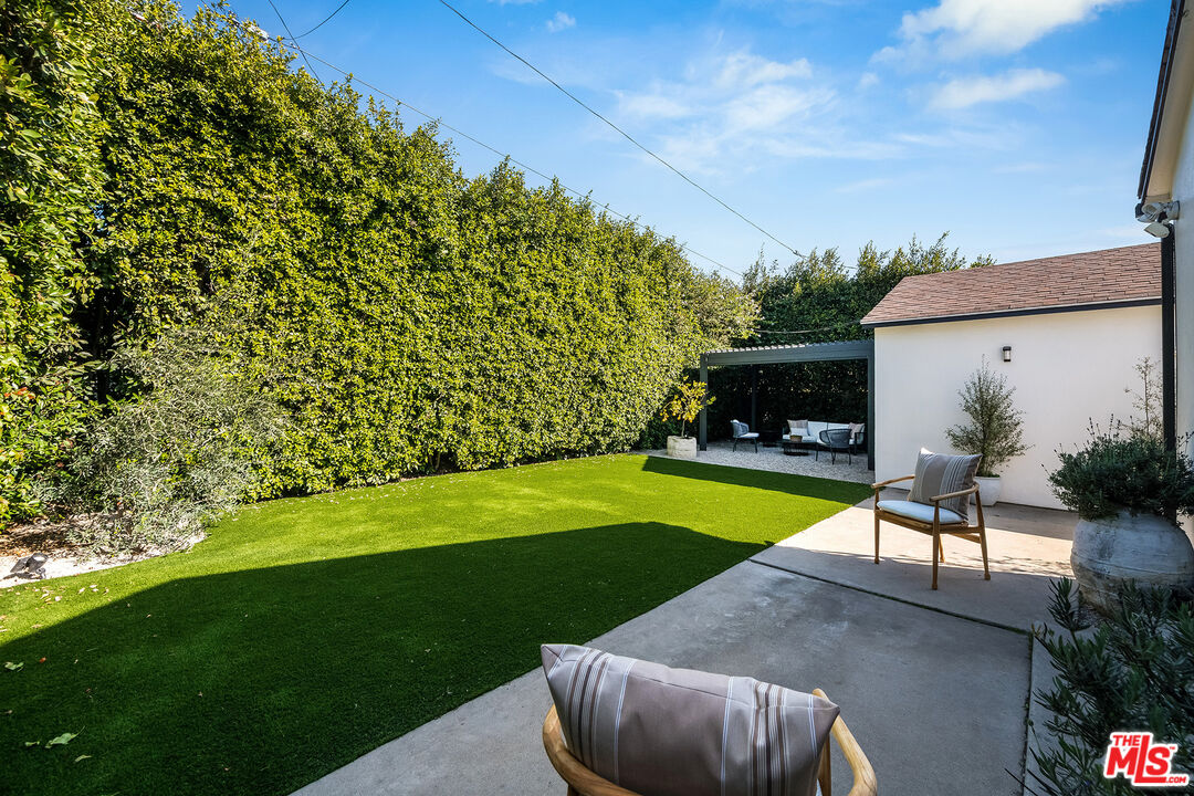 9507 Cattaraugus Ave