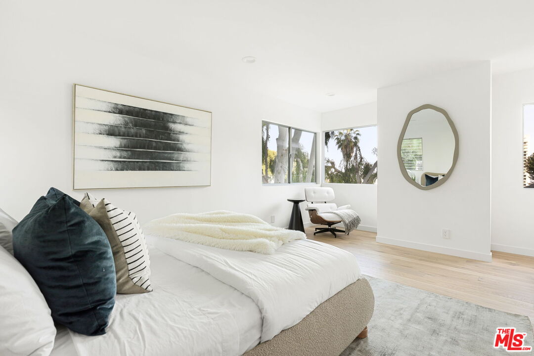 1341 Sierra Alta Way