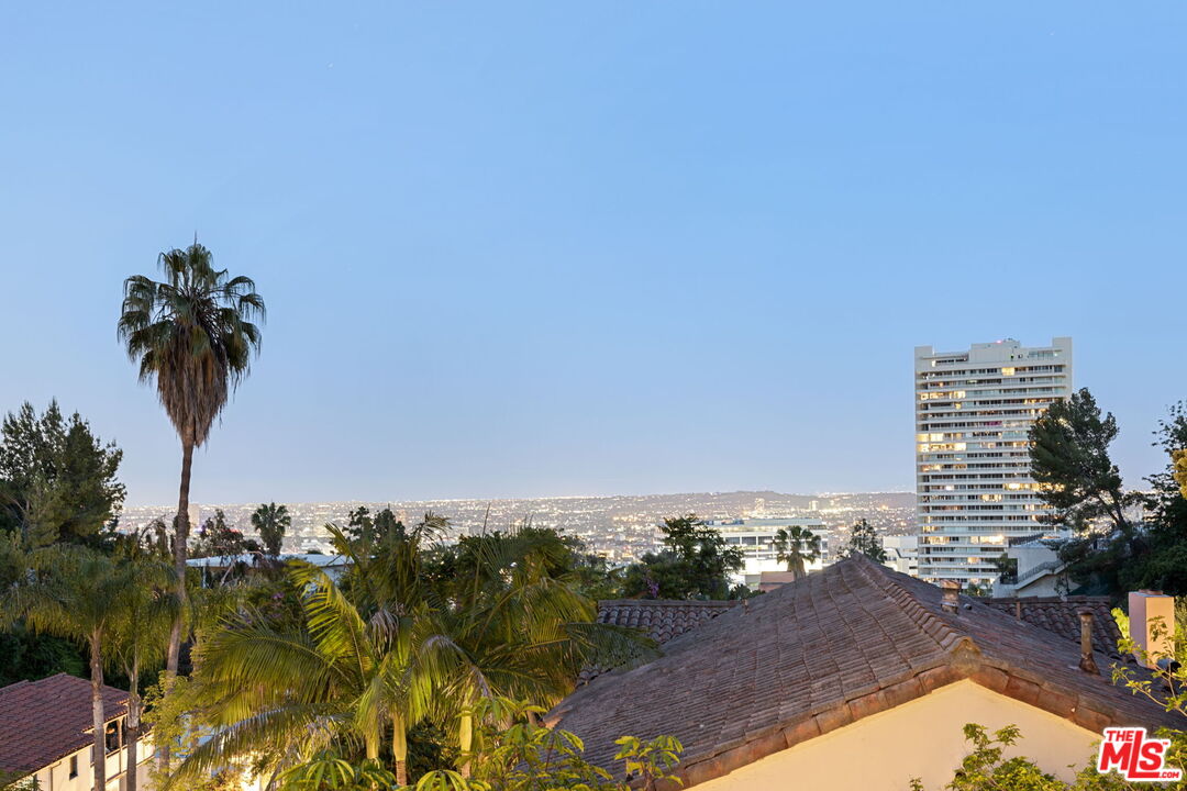 1341 Sierra Alta Way