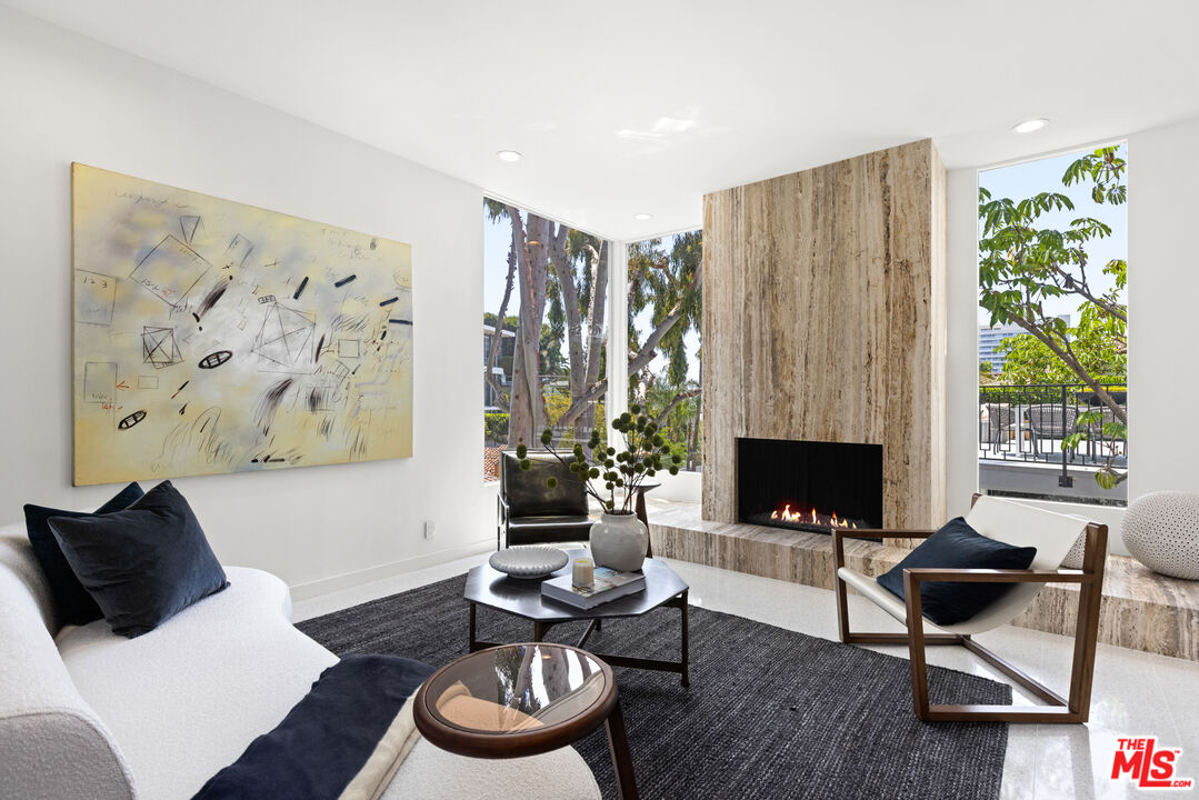 1341 Sierra Alta Way