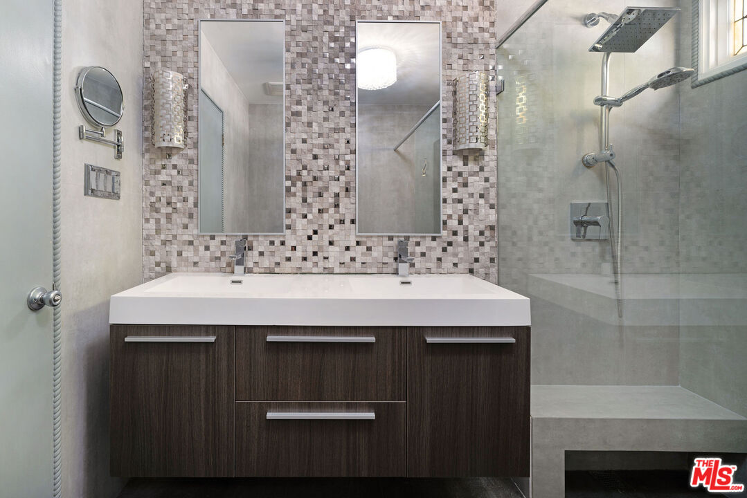 7000 Vista Del Mar Ln