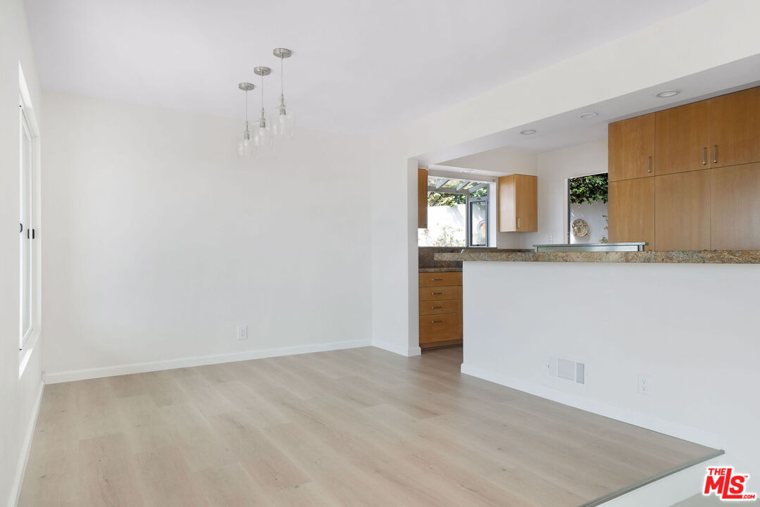 7000 Vista Del Mar Ln