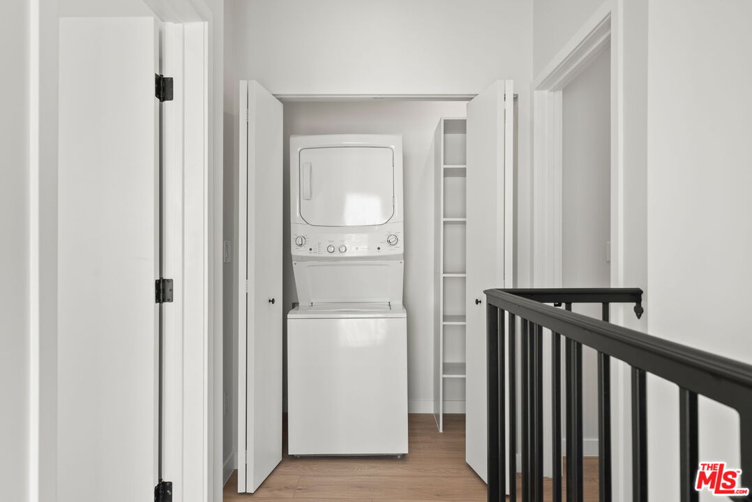 128 S Swall Dr. Unit: 1/2