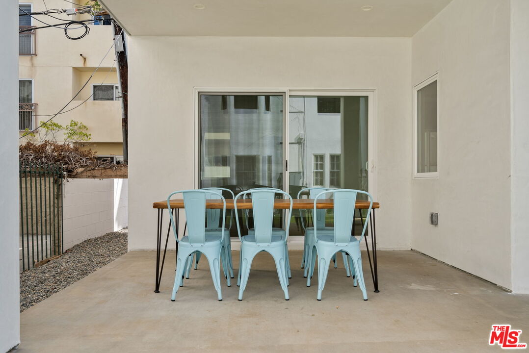 128 S Swall Dr. Unit: 1/2