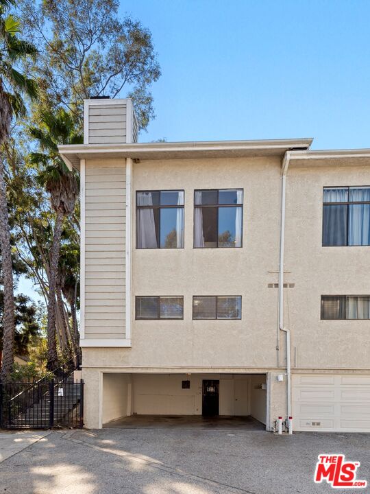 4628 Don Lorenzo Dr Unit: E