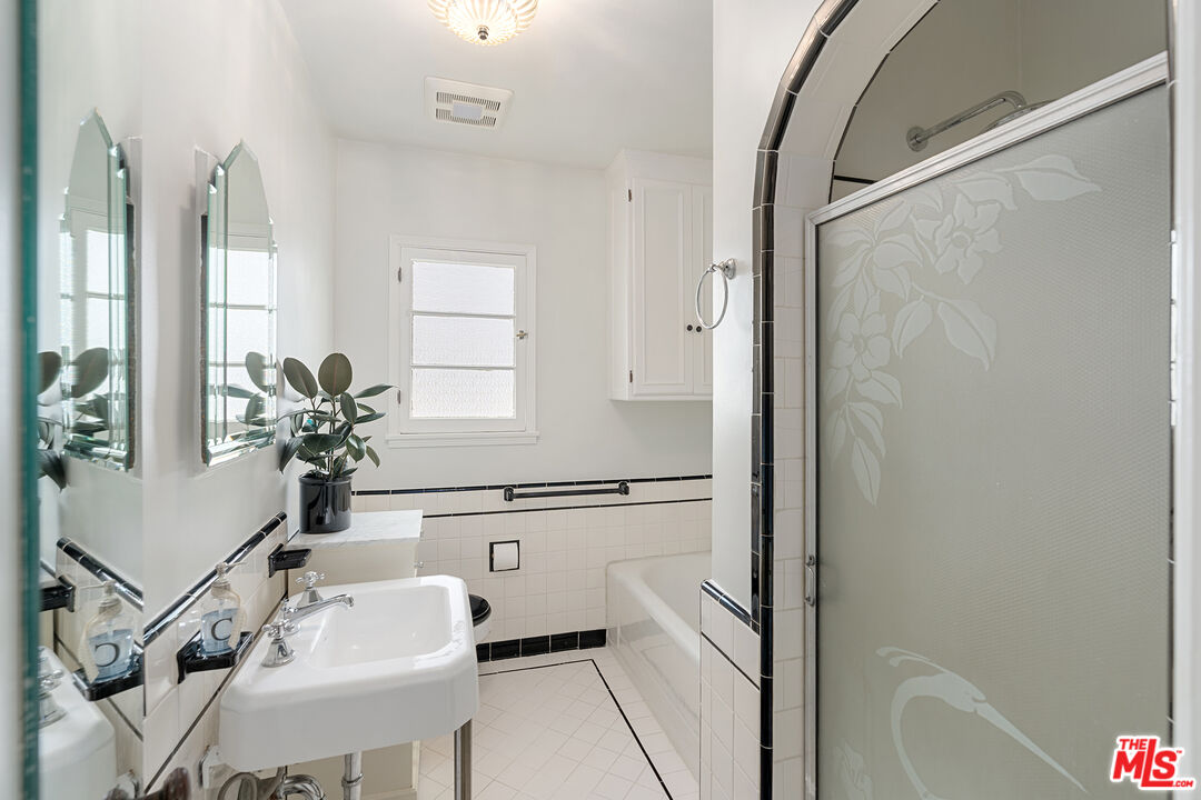 142 S Peck Dr Unit: C