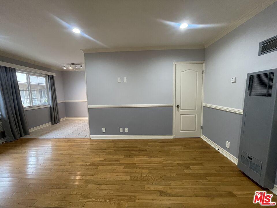 1126 N Formosa Ave Unit: 3