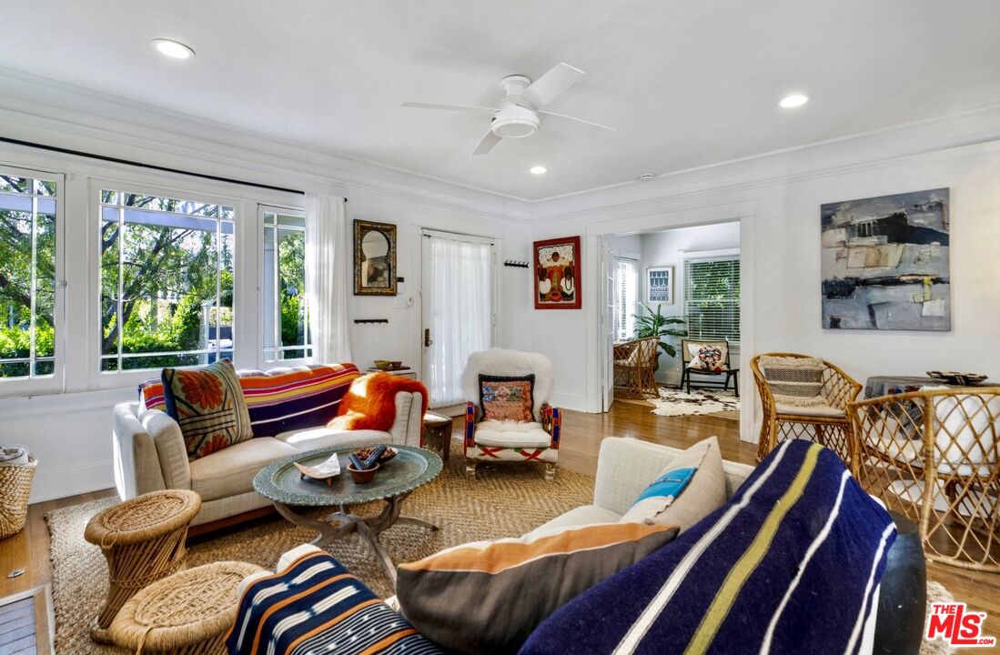 1308 N Orange Grove Ave