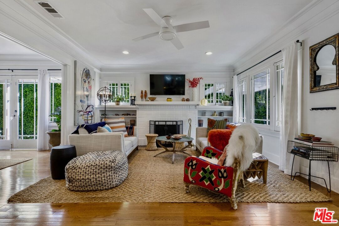 1308 N Orange Grove Ave