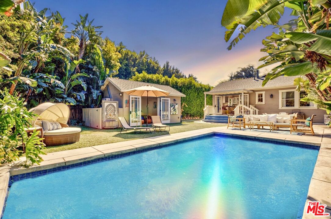 1308 N Orange Grove Ave