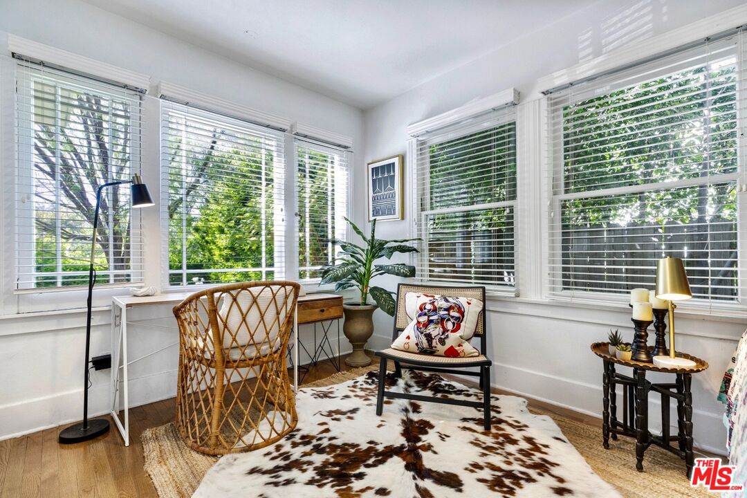 1308 N Orange Grove Ave