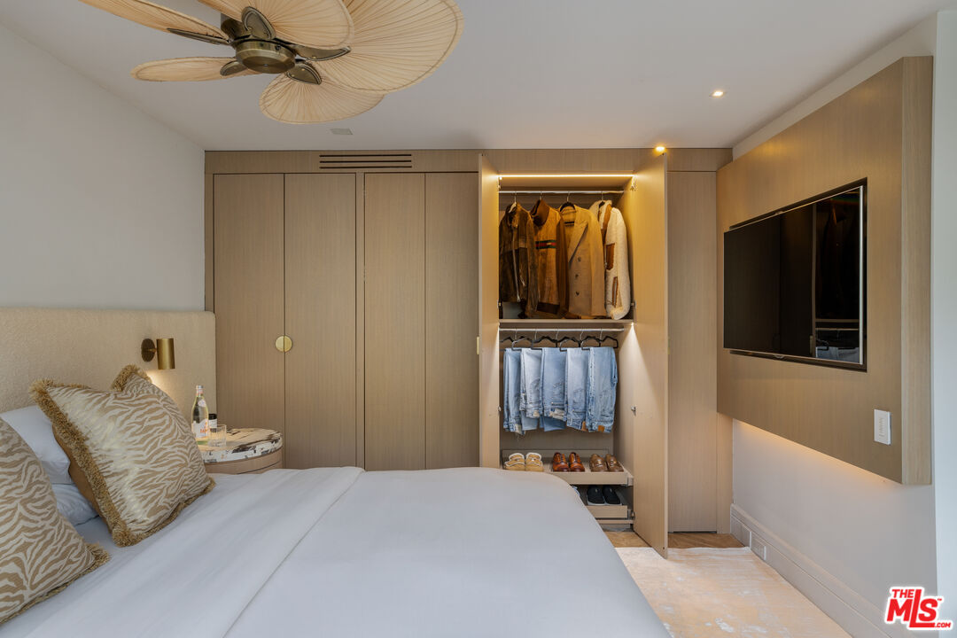 8787 Shoreham Dr Unit: 501