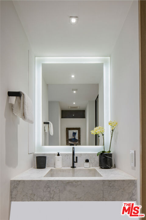 8787 Shoreham Dr Unit: 501