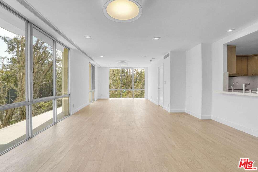 2170 Century Park Unit: 212