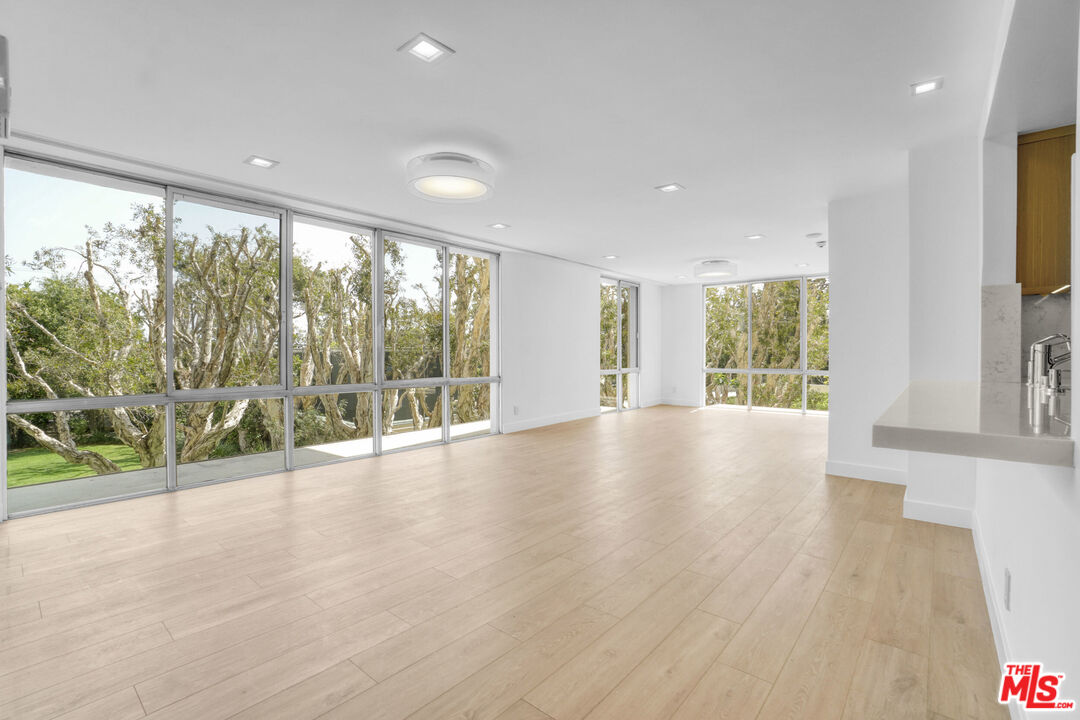 2170 Century Park Unit: 212