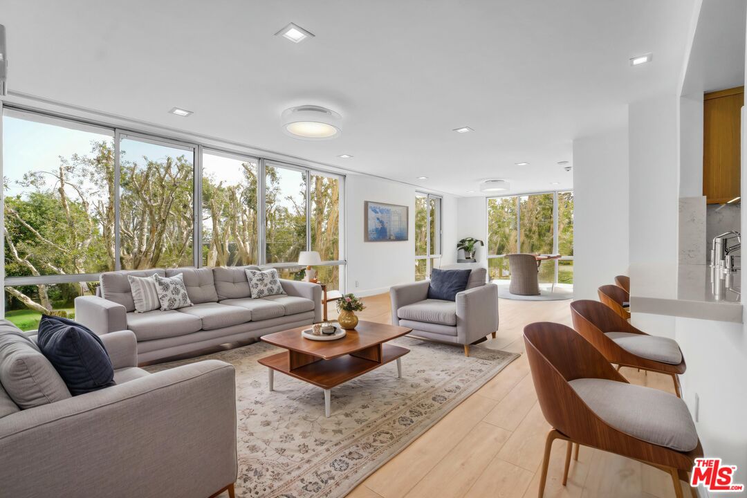 2170 Century Park Unit: 212