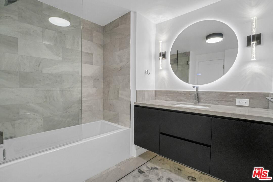 2170 Century Park Unit: 212