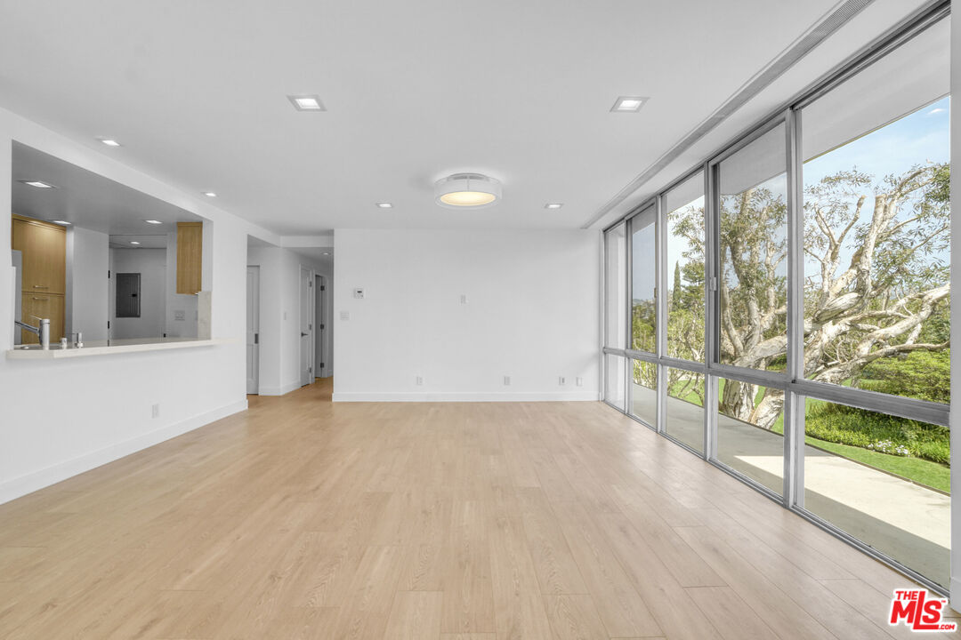 2170 Century Park Unit: 212