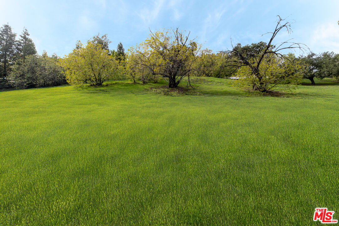 5192 Parkway Calabasas