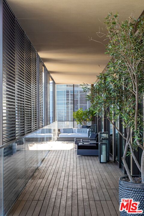 9040 W Sunset BLVD Unit: PHB