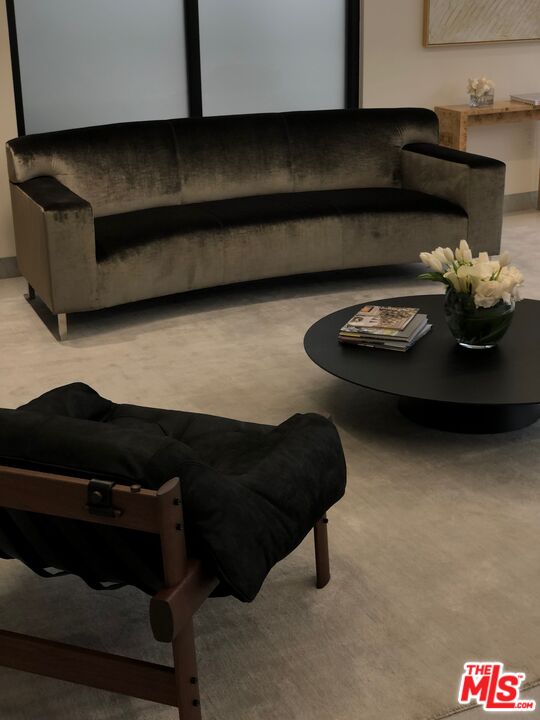 818 N Doheny Dr Unit: 1103