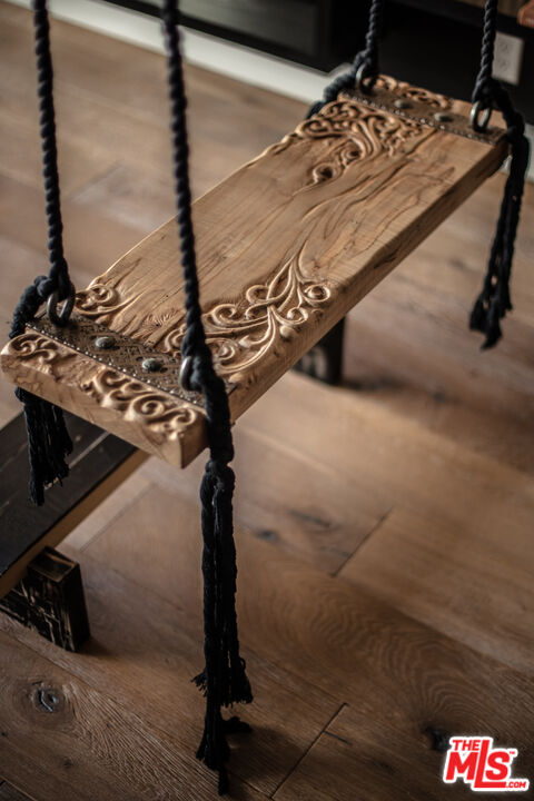 818 N Doheny Dr Unit: 1103