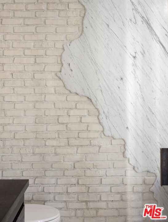 818 N Doheny Dr Unit: 1103