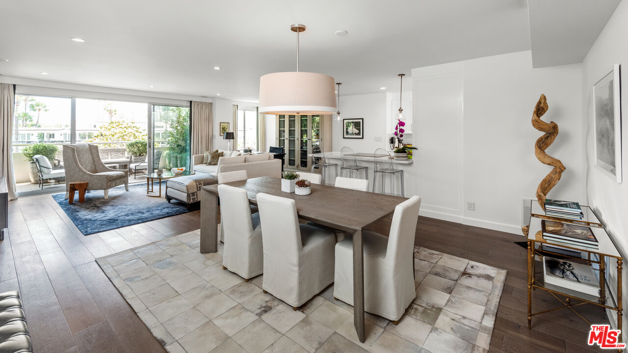 875 Comstock Ave Unit: 2C