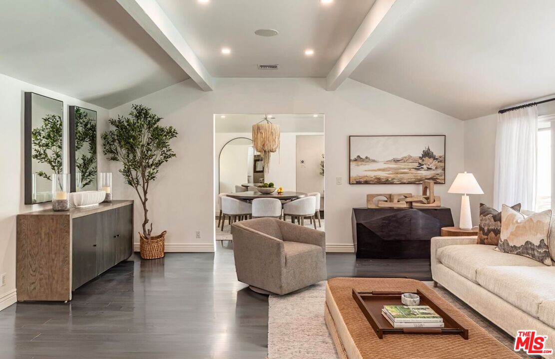 5840 Round Meadow Rd