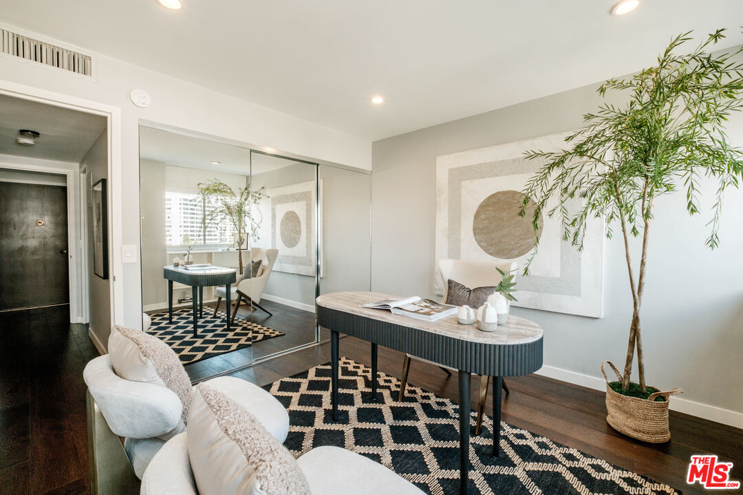 10701 Wilshire Blvd Unit: 701