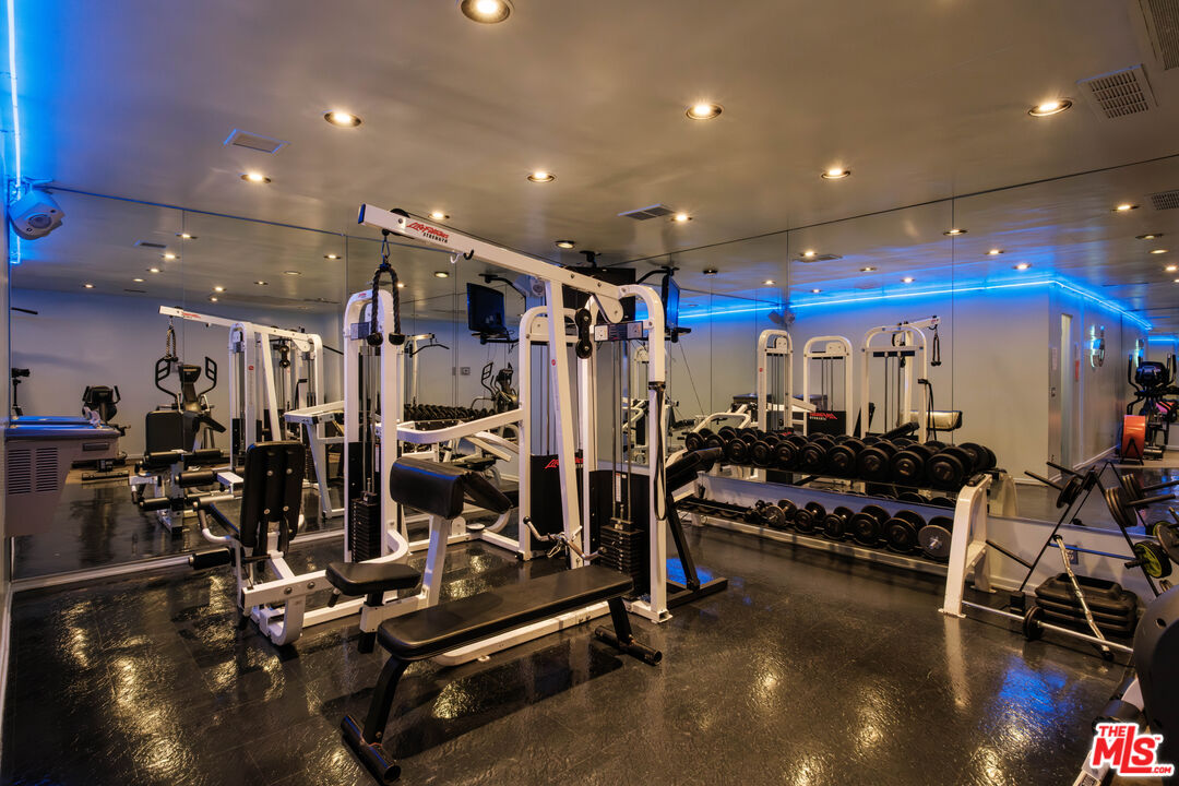 10701 Wilshire Blvd Unit: 701