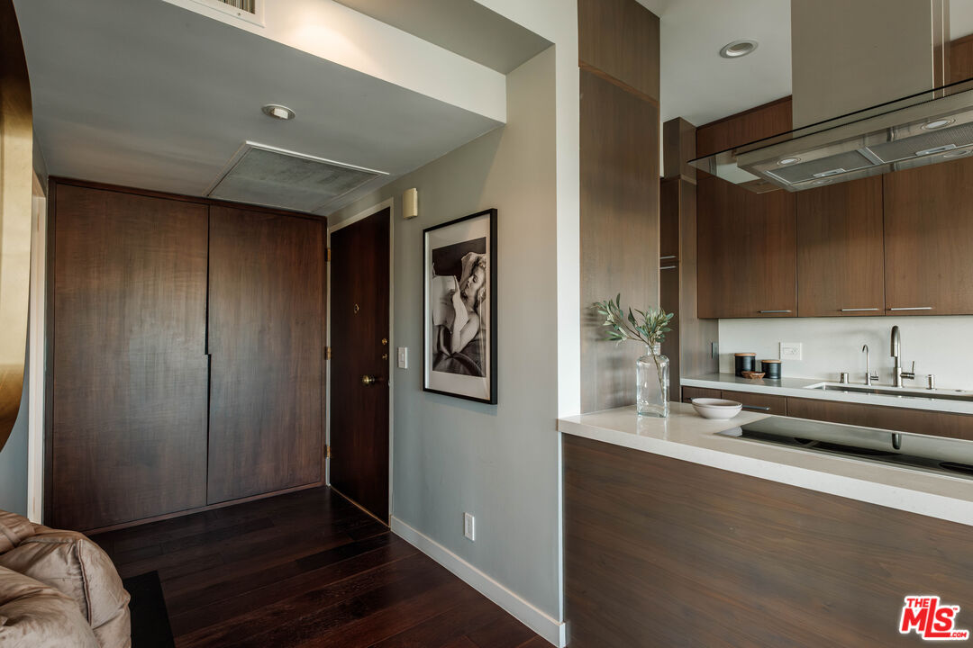 10701 Wilshire Blvd Unit: 701