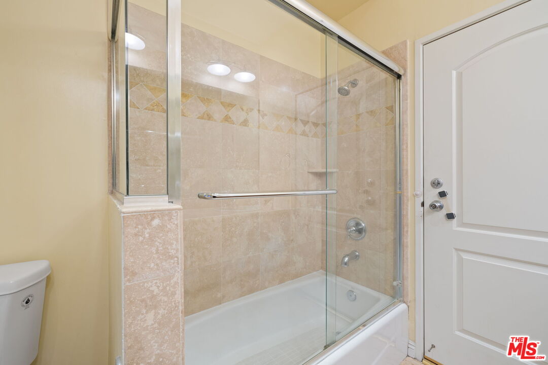 4612 Vista Del Monte Ave Unit: 9