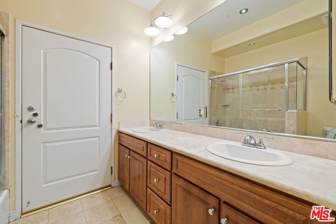 4612 Vista Del Monte Ave Unit: 9