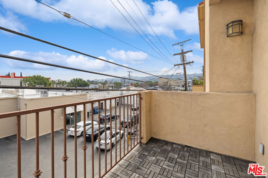 4612 Vista Del Monte Ave Unit: 9