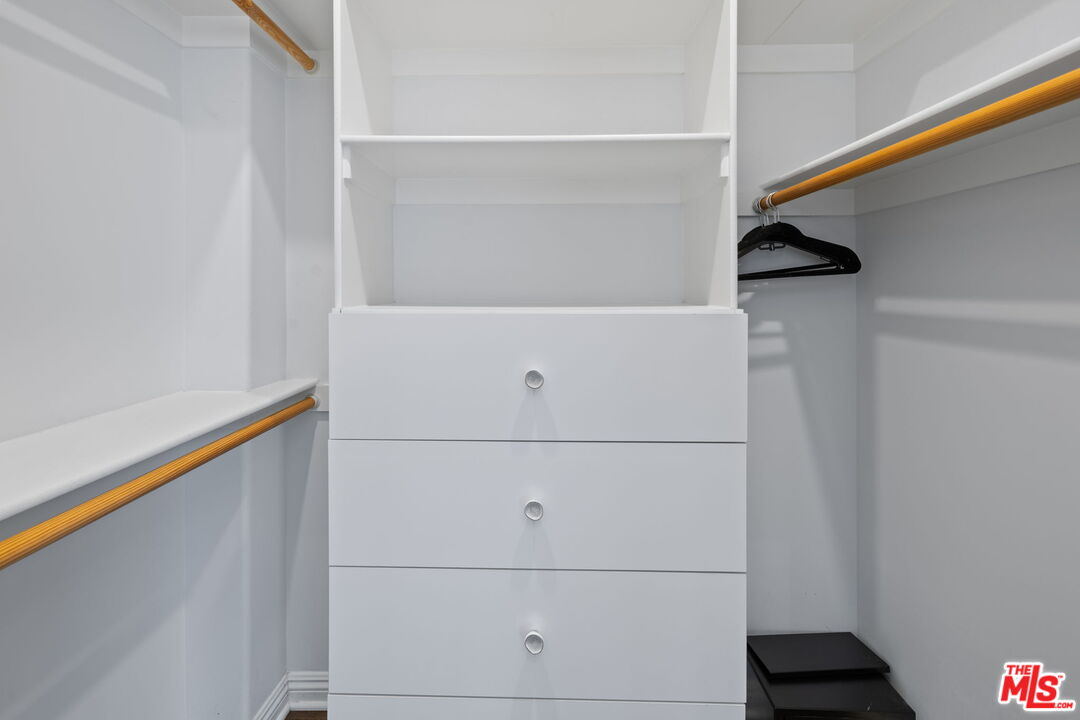 4612 Vista Del Monte Ave Unit: 9