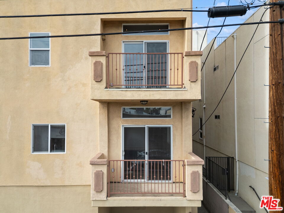 4612 Vista Del Monte Ave Unit: 9